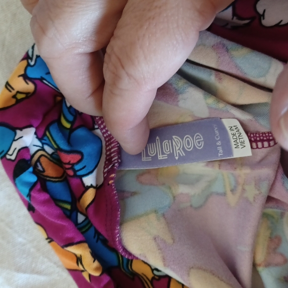 Lularoe Disney Donald Duck leggings TC, NWOT - Picture 3 of 4